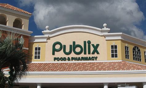 Page created - March 24, 2015. A southern favorite for groceries, Publix Super Market at Coastal North Town Center is conveniently... 1576 Highway 17 N, North Myrtle Beach, SC 29582-2552.
